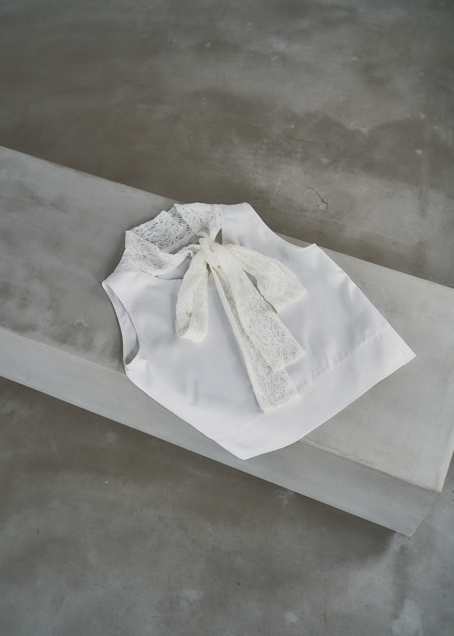 プレミアム・エッセンシャルブラウス