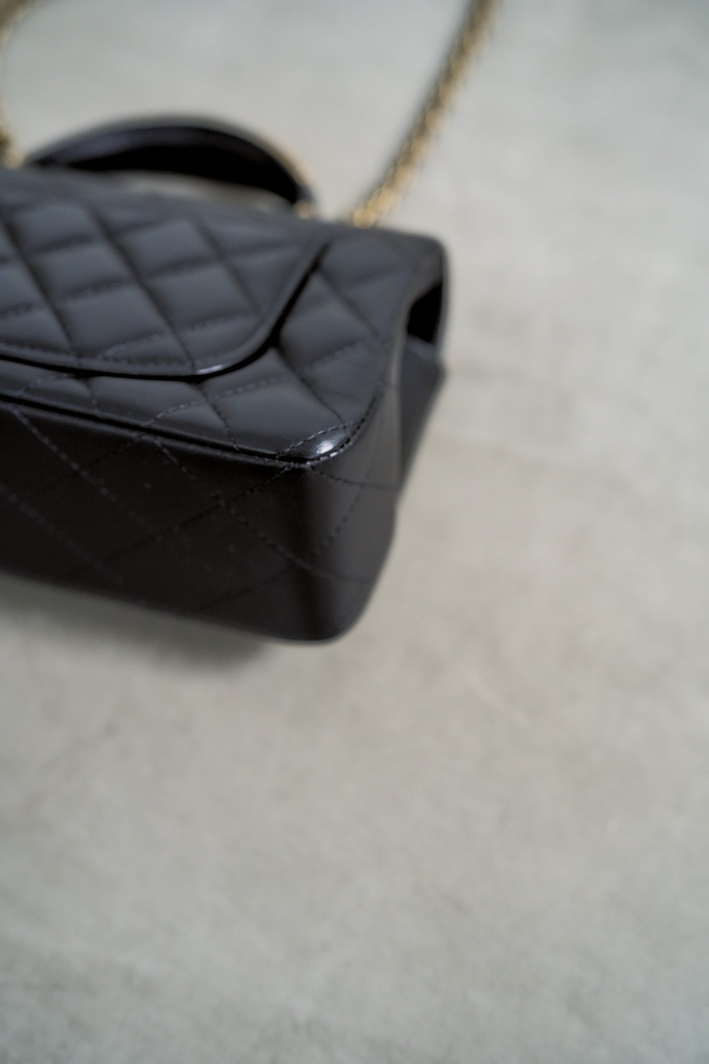 CHANEL トップハンドル マトラッセ