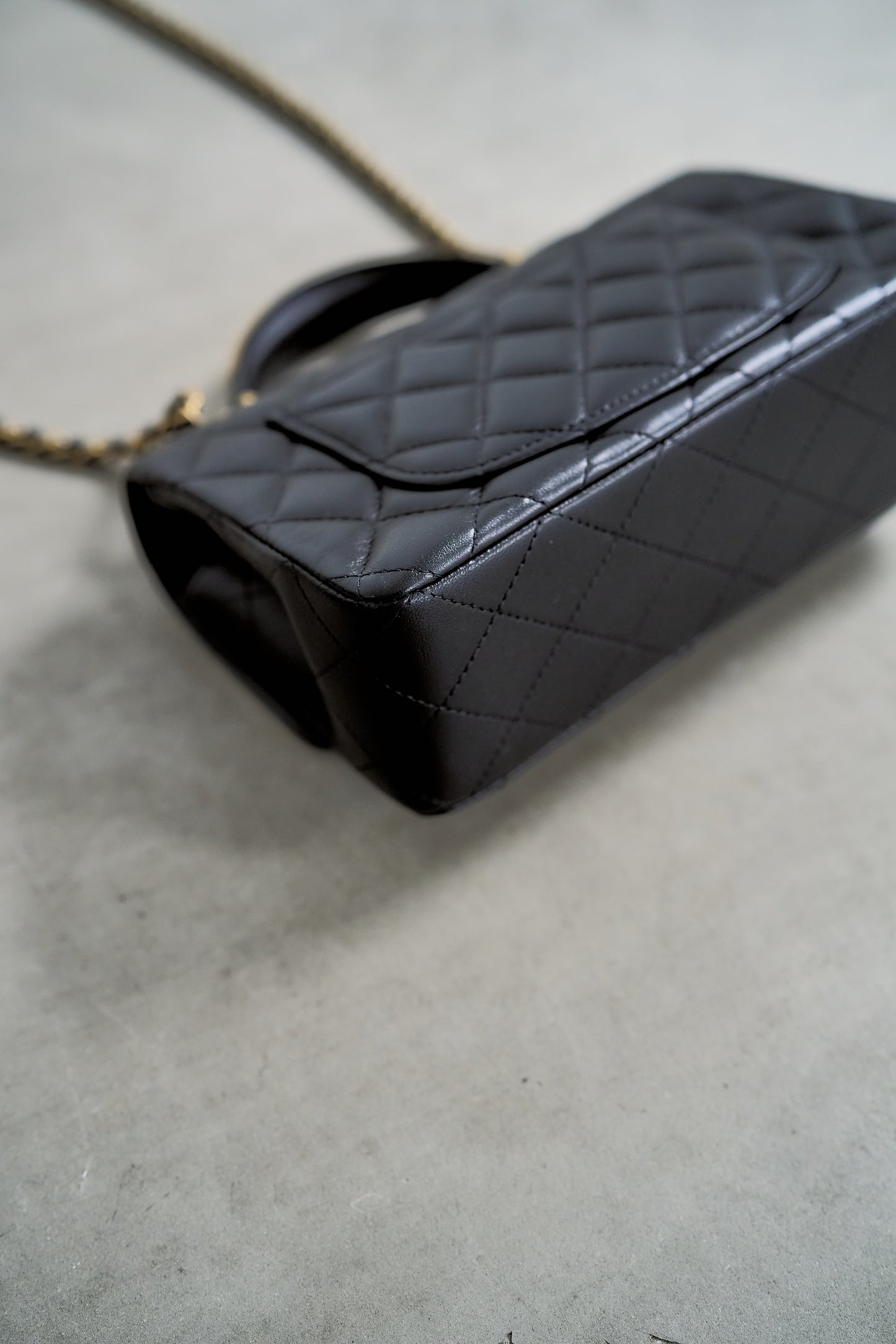 CHANEL トップハンドル マトラッセ