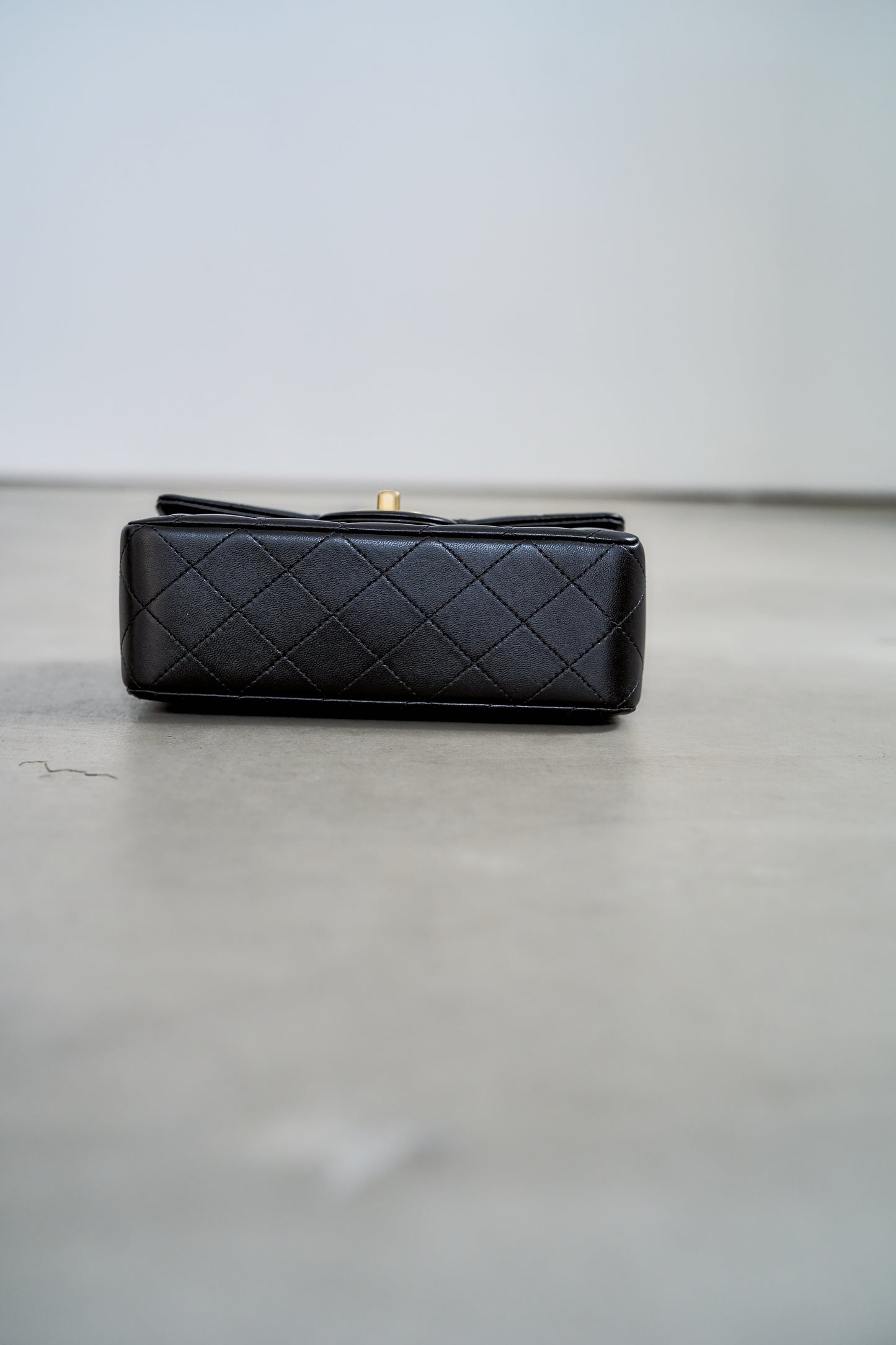 CHANEL トップハンドル マトラッセ