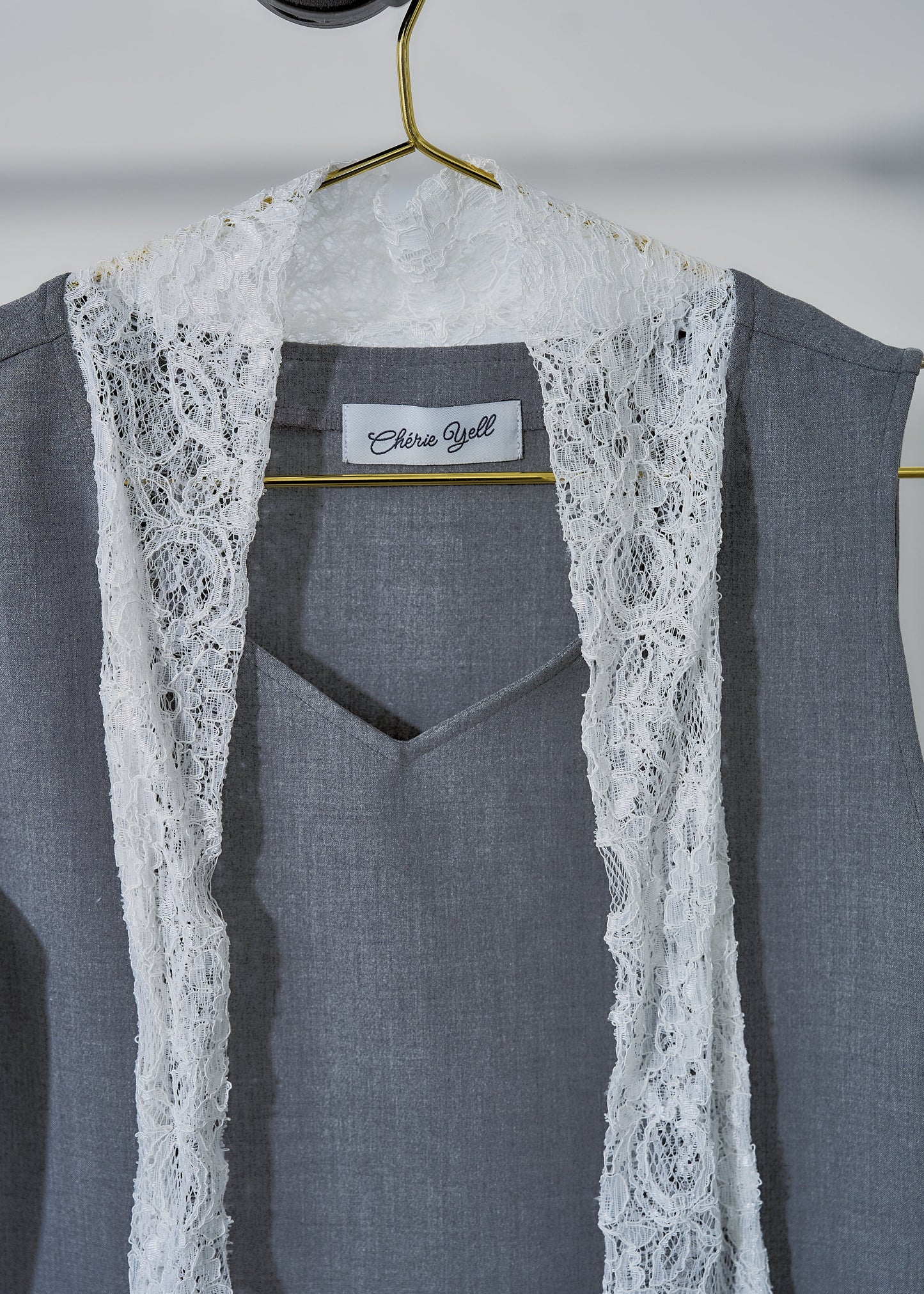 プレミアム・エッセンシャルブラウス